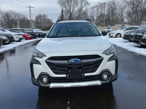 Certified 2023 Subaru Outback Limited image 3