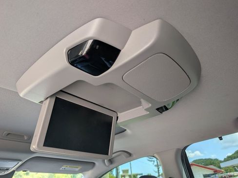 Used 2019 Honda Pilot Touring image 29