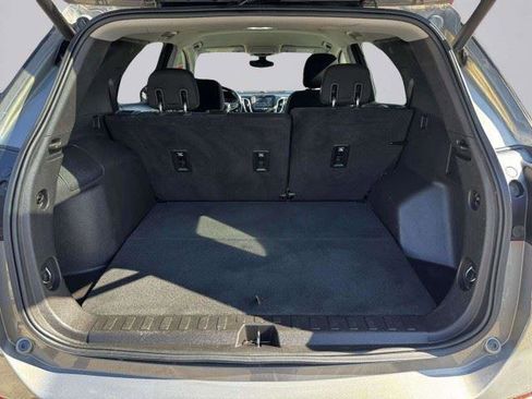 Used 2018 Chevrolet Equinox LT FWD image 50