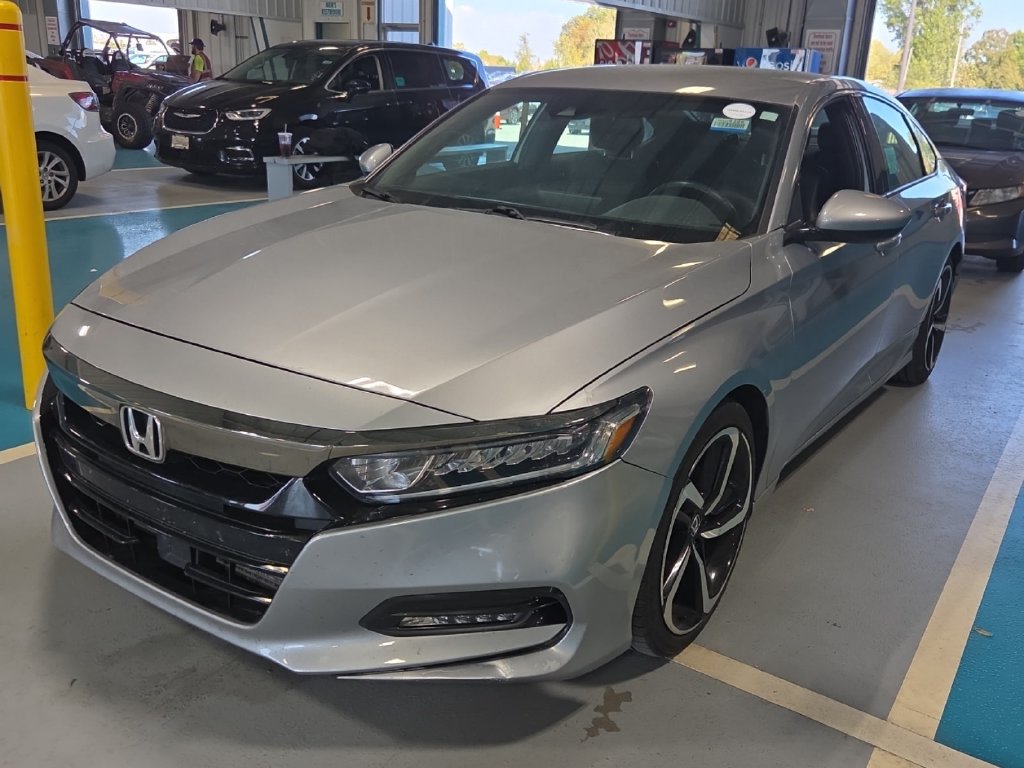 Used 2018 Honda Accord Sport image 1