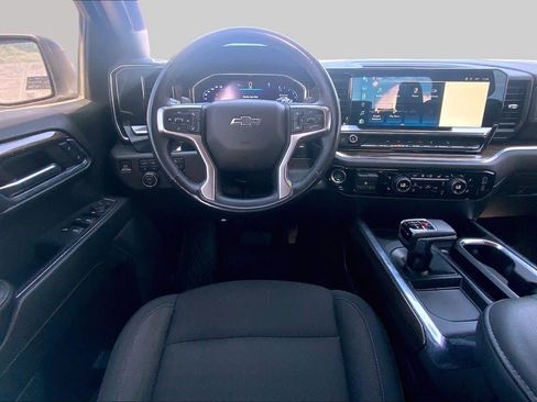 Used 2024 Chevrolet Silverado 1500 LT Trail Boss w/ Protection Package AWD/4WD image 6