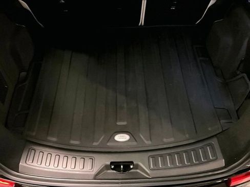 Certified 2025 Land Rover Discovery Sport S AWD/4WD image 33