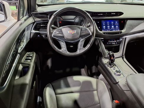 Used 2023 Cadillac XT5 Premium Luxury image 9