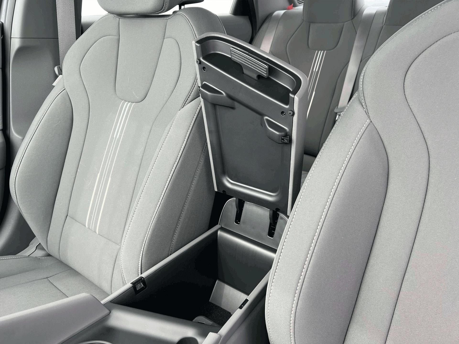 Used 2024 Hyundai Elantra SEL FWD image 37