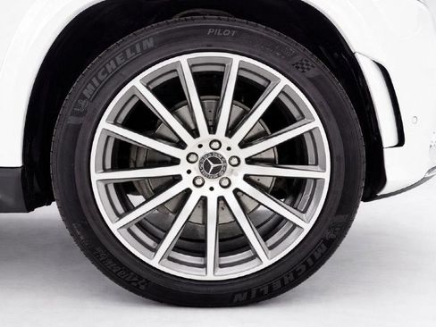 Used 2023 Mercedes-Benz GLS 450 4MATIC image 38