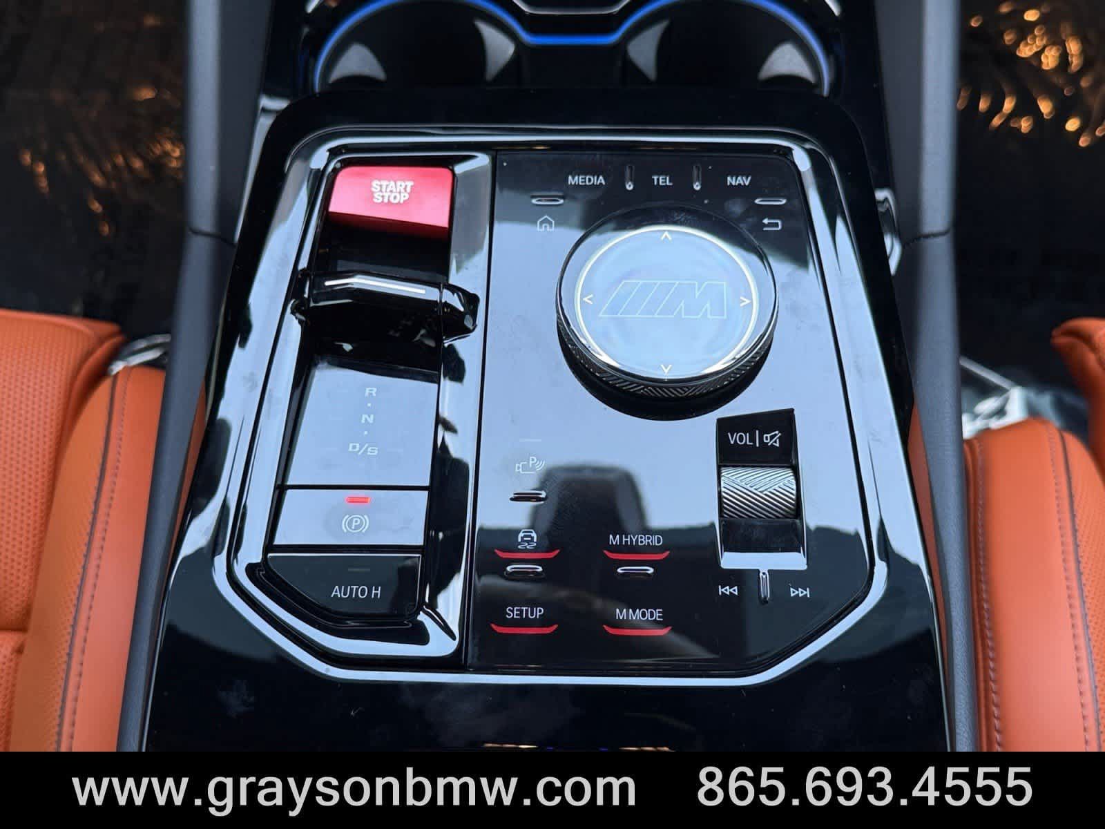 Used 2025 BMW M5 w/ Carbon Package AWD/4WD image 29
