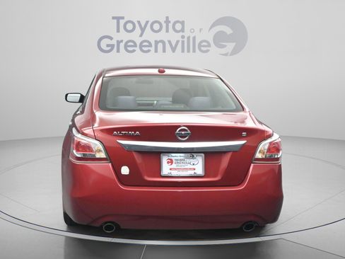 Used 2015 Nissan Altima 2.5 S w/ Power Driver Seat Package FWD image 10