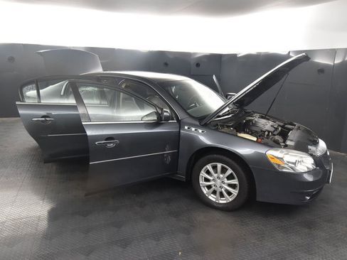 Used 2010 Buick Lucerne CX image 33