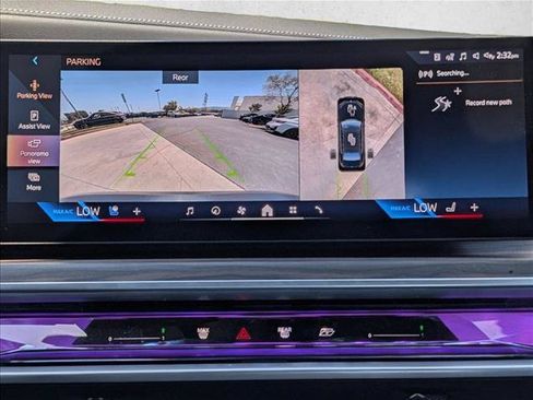 Used 2025 BMW i7 eDrive50 w/ Premium Package RWD image 14