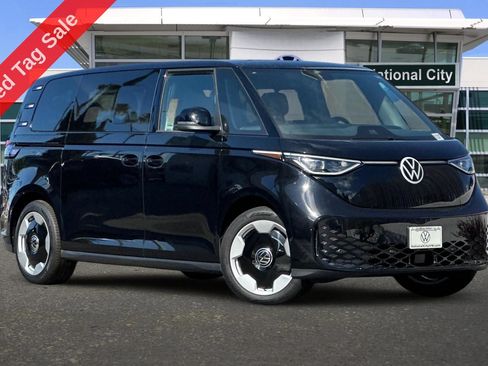 New 2025 Volkswagen ID. Buzz Pro S RWD image 2