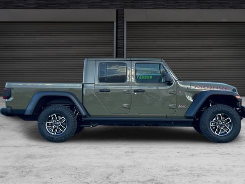 New 2026 Jeep Gladiator Mojave AWD/4WD image 3