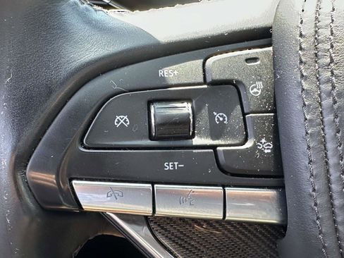 Used 2023 Cadillac XT6 Premium Luxury w/ Platinum Package image 35