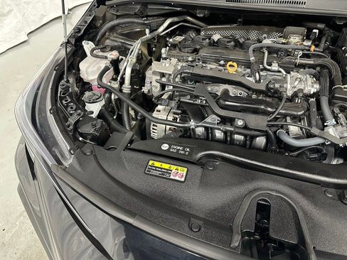 Used 2025 Toyota Corolla SE image 64