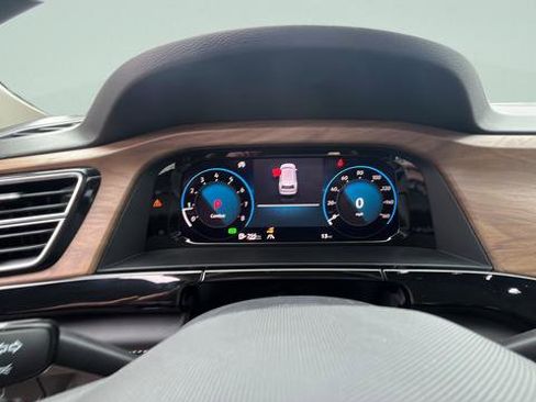 New 2026 Volkswagen Atlas SE image 12