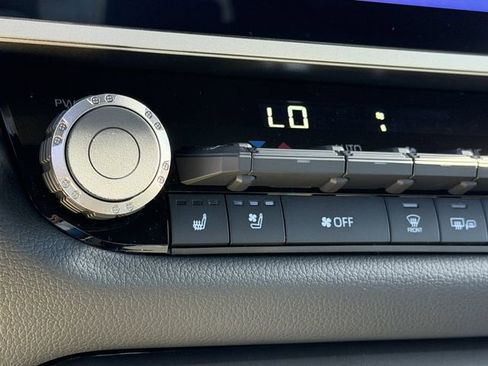 New 2026 Toyota Tundra Limited image 21