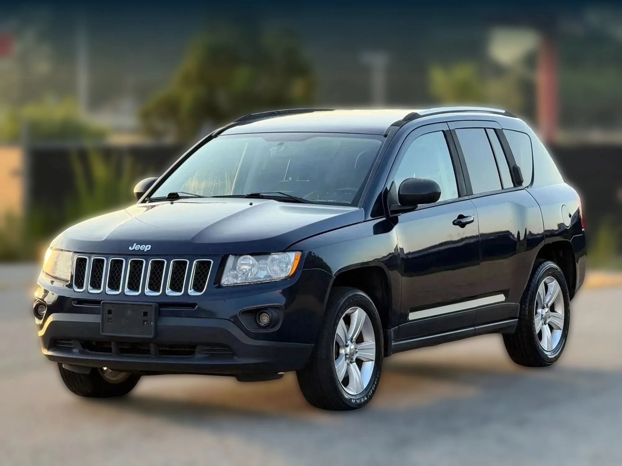 Used 2013 Jeep Compass Latitude AWD/4WD image 6