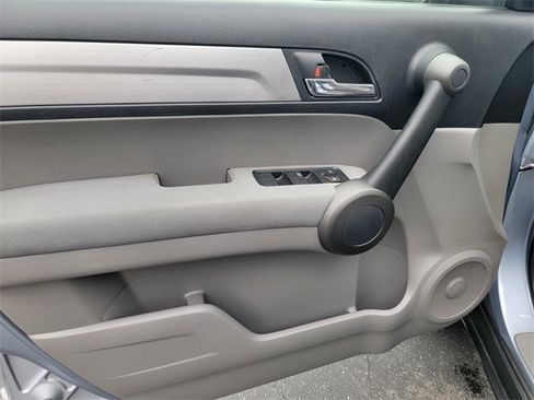 Used 2010 Honda CR-V LX image 10