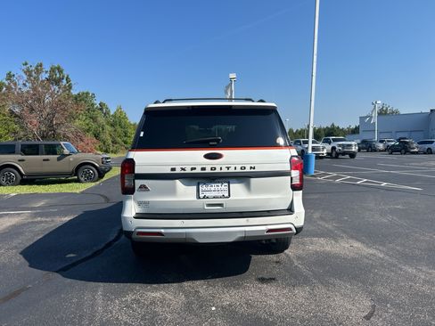 Used 2022 Ford Expedition Timberline AWD/4WD image 6