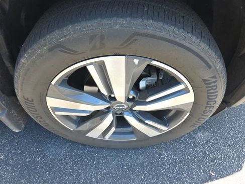 Certified 2023 Nissan Rogue SL AWD/4WD image 4