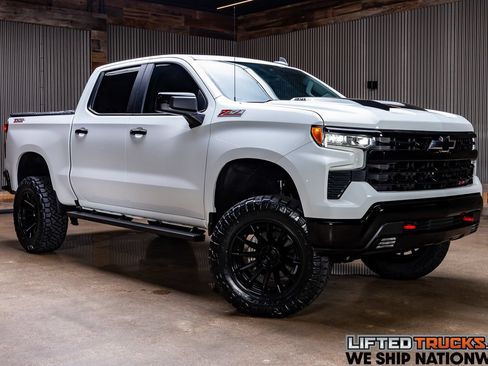 Used 2023 Chevrolet Silverado 1500 LT Trail Boss w/ Protection Package AWD/4WD image 1
