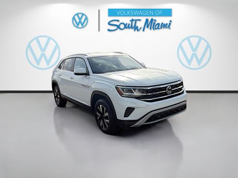 Used 2022 Volkswagen Atlas Cross Sport SE FWD image 1