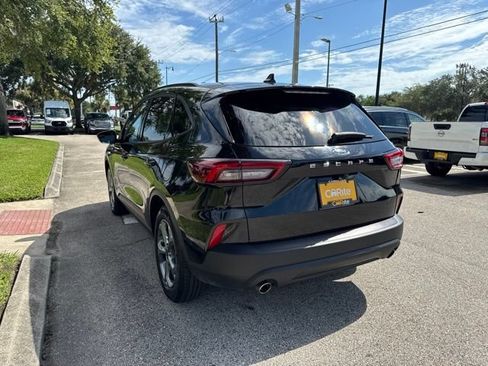 Used 2025 Ford Escape ST-Line FWD image 5