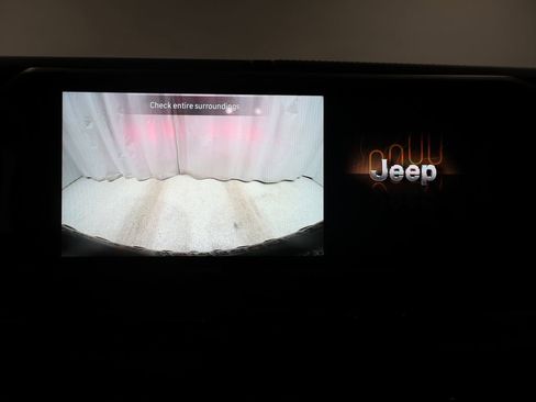 Certified 2025 Jeep Wrangler Unlimited Rubicon w/ XTREMEE 35" Tire Package image 28