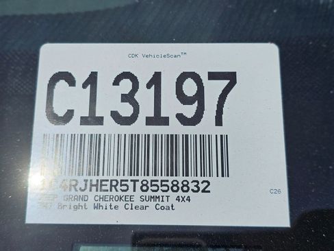 New 2026 Jeep Grand Cherokee Summit AWD/4WD image 10