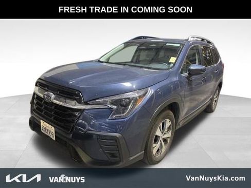 Used 2025 Subaru Ascent Premium image 1