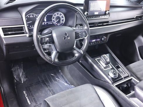 Used 2022 Mitsubishi Outlander SE AWD/4WD image 9