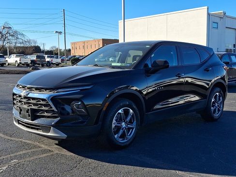 Used 2023 Chevrolet Blazer LT w/ Driver Confidence Package image 3