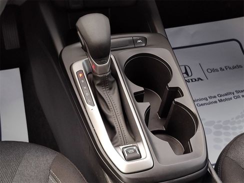 Used 2025 Chevrolet Trax LS image 29