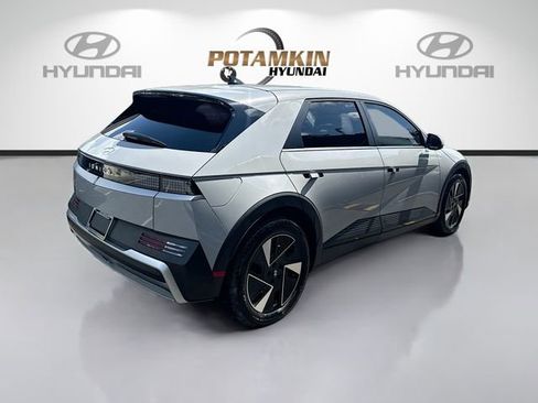 Certified 2026 Hyundai Ioniq 5 SEL RWD image 5