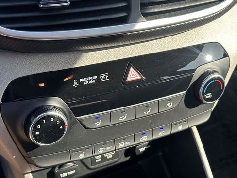 Used 2021 Hyundai Tucson Value FWD image 16