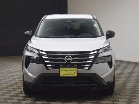 Used 2024 Nissan Rogue S AWD/4WD image 21