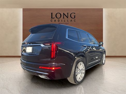 Certified 2025 Cadillac XT6 Premium Luxury w/ Platinum Package image 5