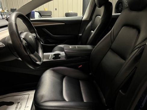 Used 2023 Tesla Model 3 Standard Range image 14