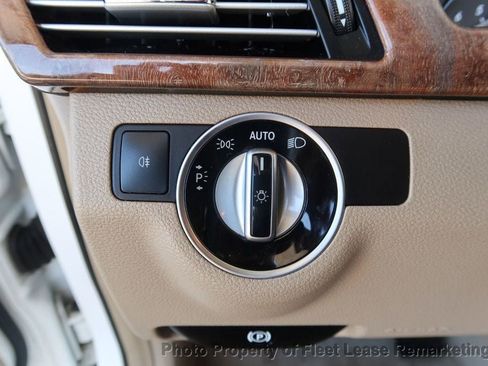 Used 2013 Mercedes-Benz E 350 4MATIC Wagon w/ Premium 2 Pkg image 43