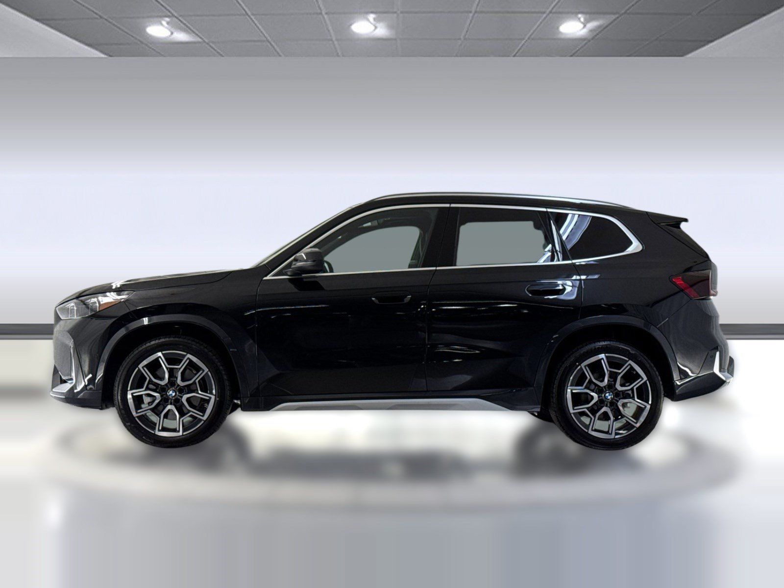 Used 2026 BMW X1 xDrive28i w/ Convenience Package AWD/4WD image 2