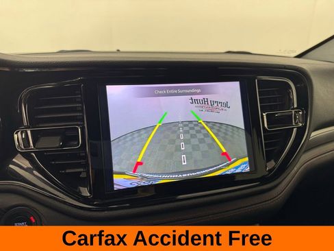 Used 2024 Dodge Durango GT image 3