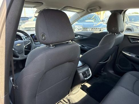 Used 2024 Chevrolet Malibu LT image 14