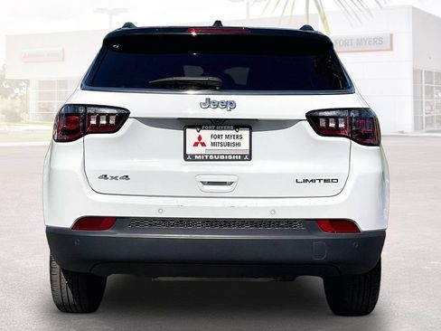 Used 2025 Jeep Compass Limited AWD/4WD image 16