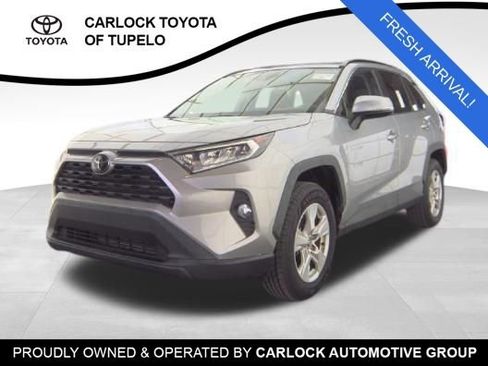 Used 2021 Toyota RAV4 XLE w/ Convenience Package image 1
