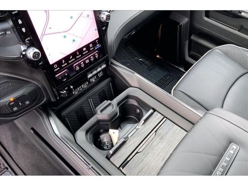 New 2026 RAM 2500 Limited AWD/4WD image 9