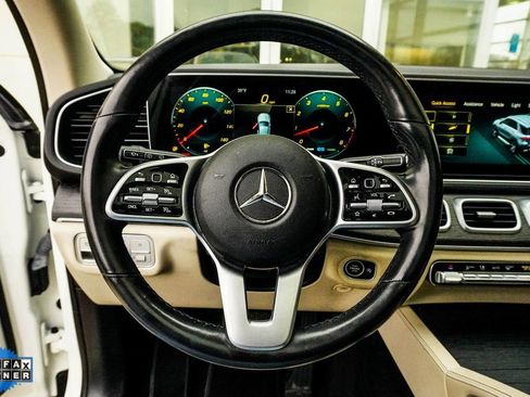 Used 2022 Mercedes-Benz GLE 580 4MATIC w/ Night Package image 14