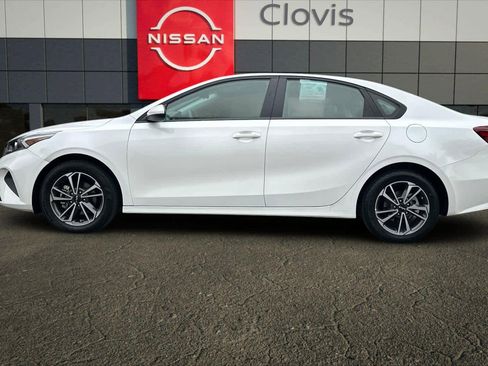 Used 2024 Kia Forte LXS image 6