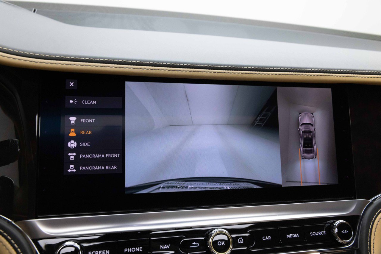 Used 2022 Bentley Flying Spur W12 AWD/4WD image 28