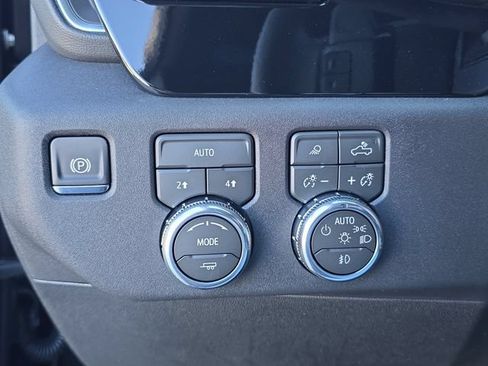 New 2026 GMC Sierra 1500 Elevation w/ Preferred Package AWD/4WD image 23