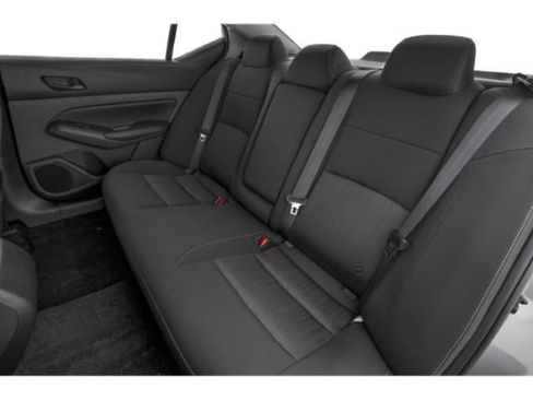 Used 2025 Nissan Altima 2.5 SV image 13