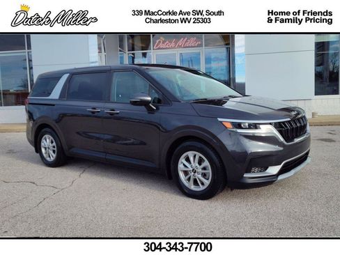 Certified 2024 Kia Carnival LX image 1